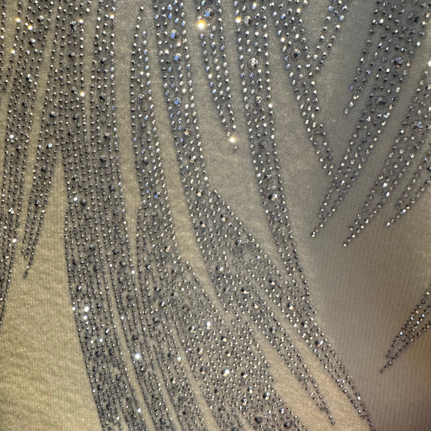 Paramour PK8019 Diamante V Neck Jumper