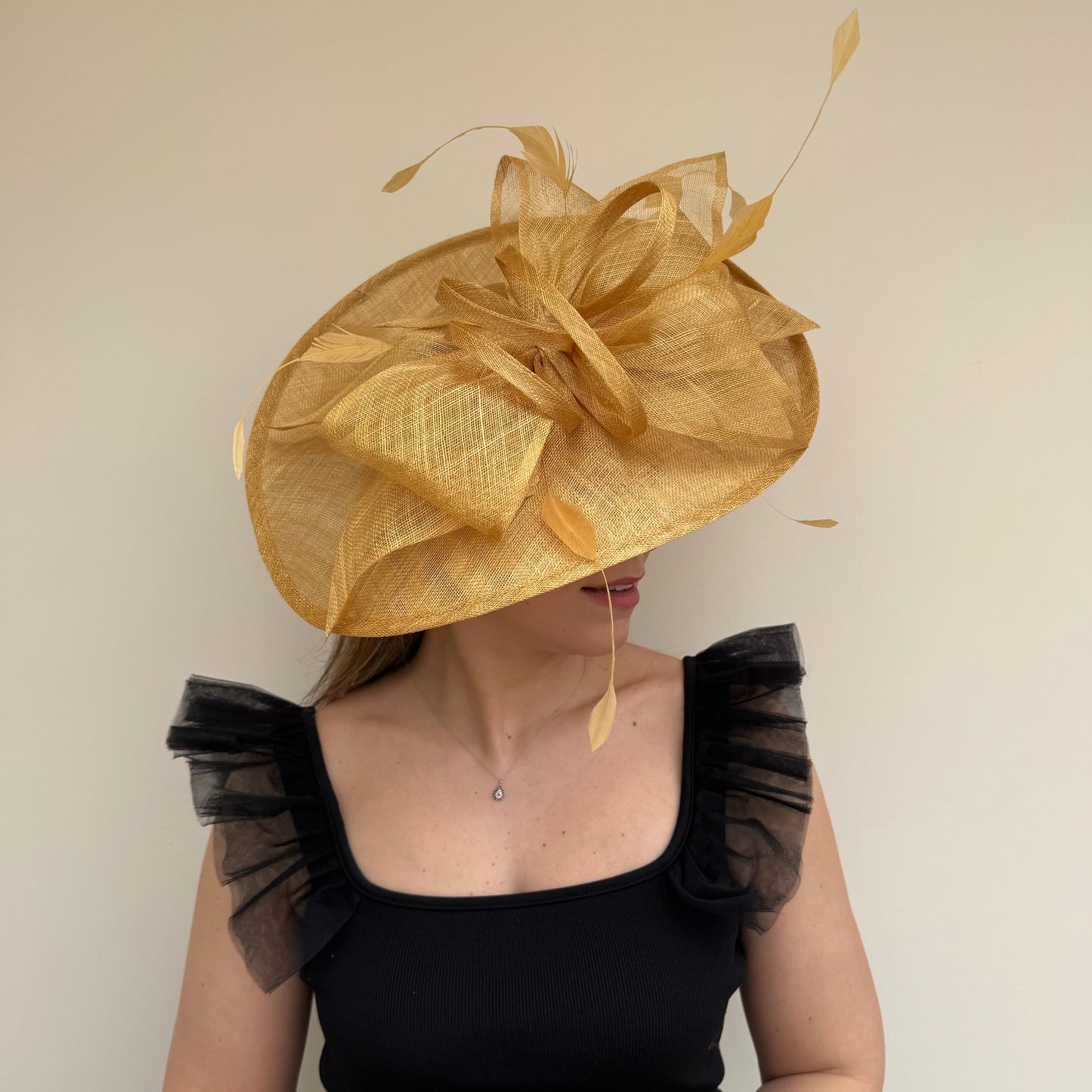J Bees JB25/93 Honey Yellow Hatinator