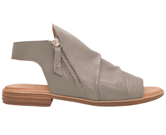Modella Maisie Sandal