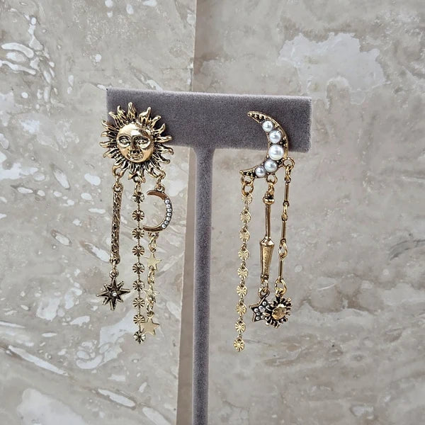 Tempest AD010E Sun & Moon Chain Dangle Celestial Earrings