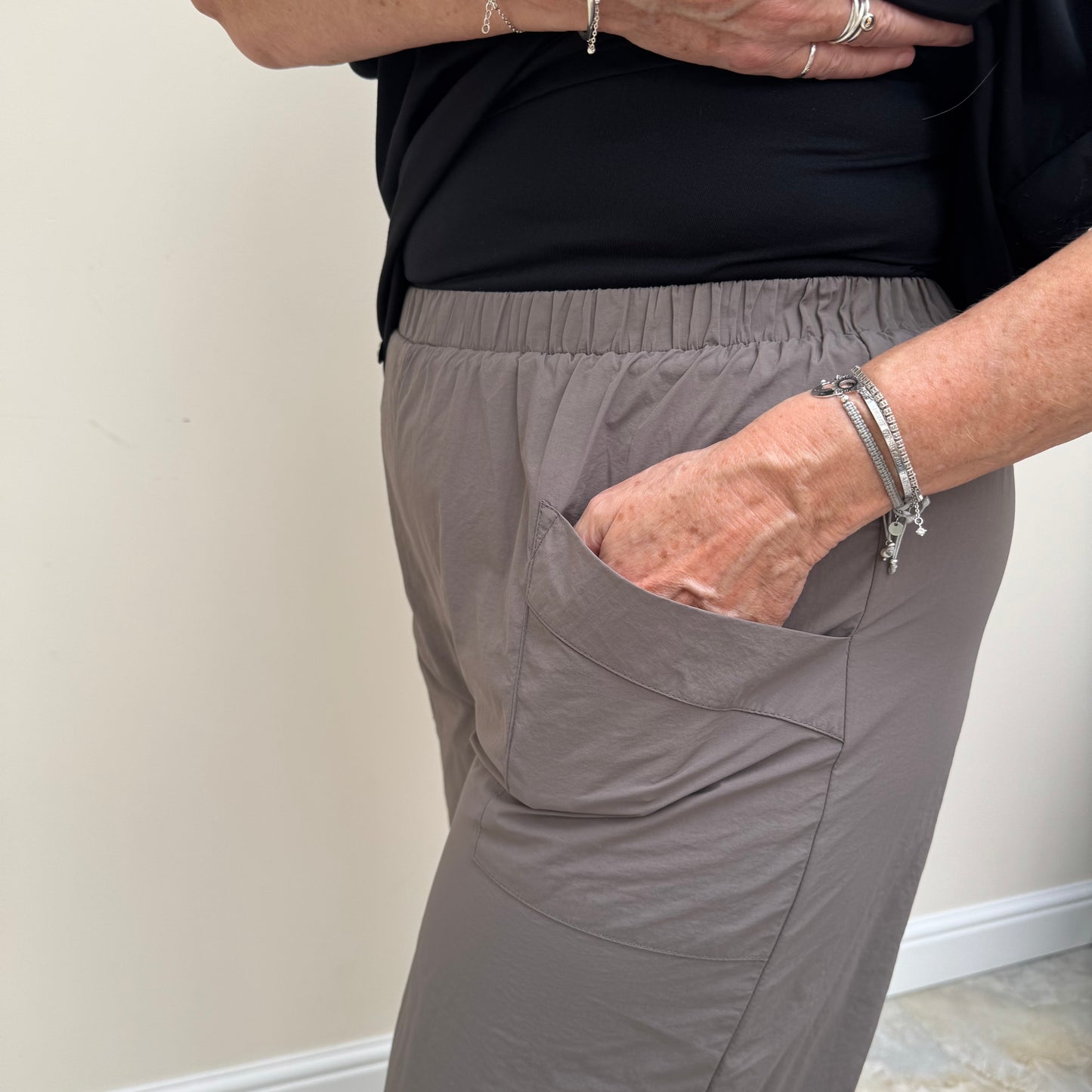 Malissa J WF2367 Nylon ankle Grazer Trousers