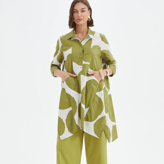 Tirelli 25D3530 Handkerchief Hem Print Shirt