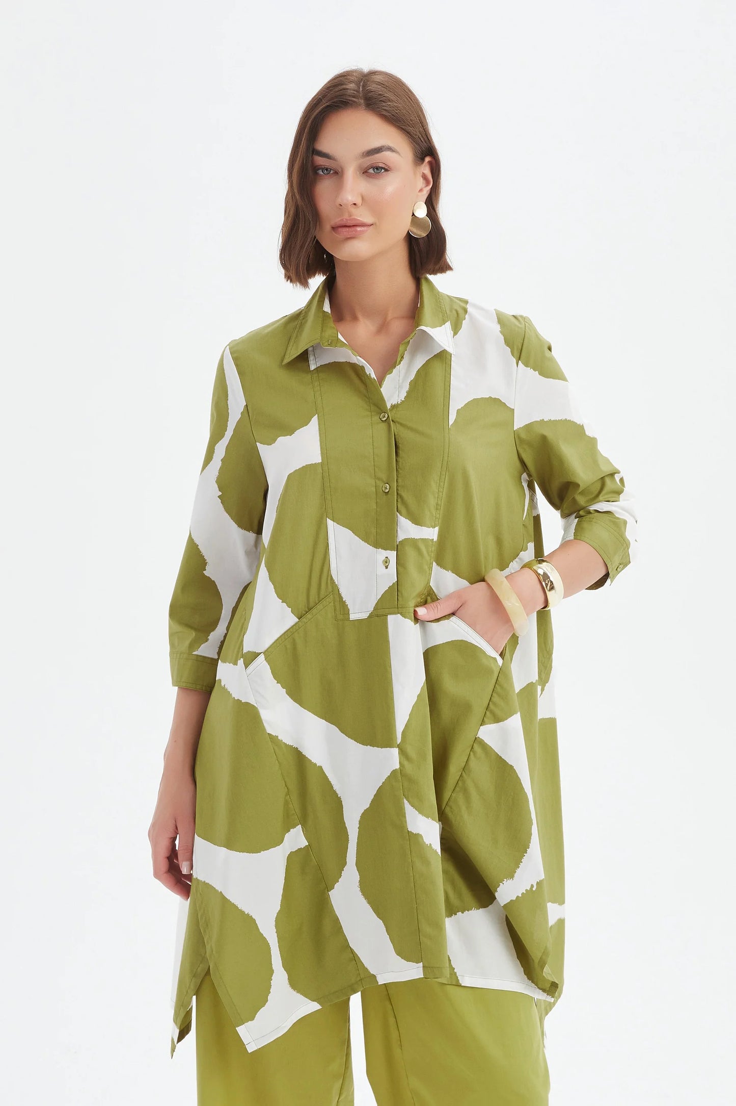 Tirelli 25D3530 Handkerchief Hem Print Shirt