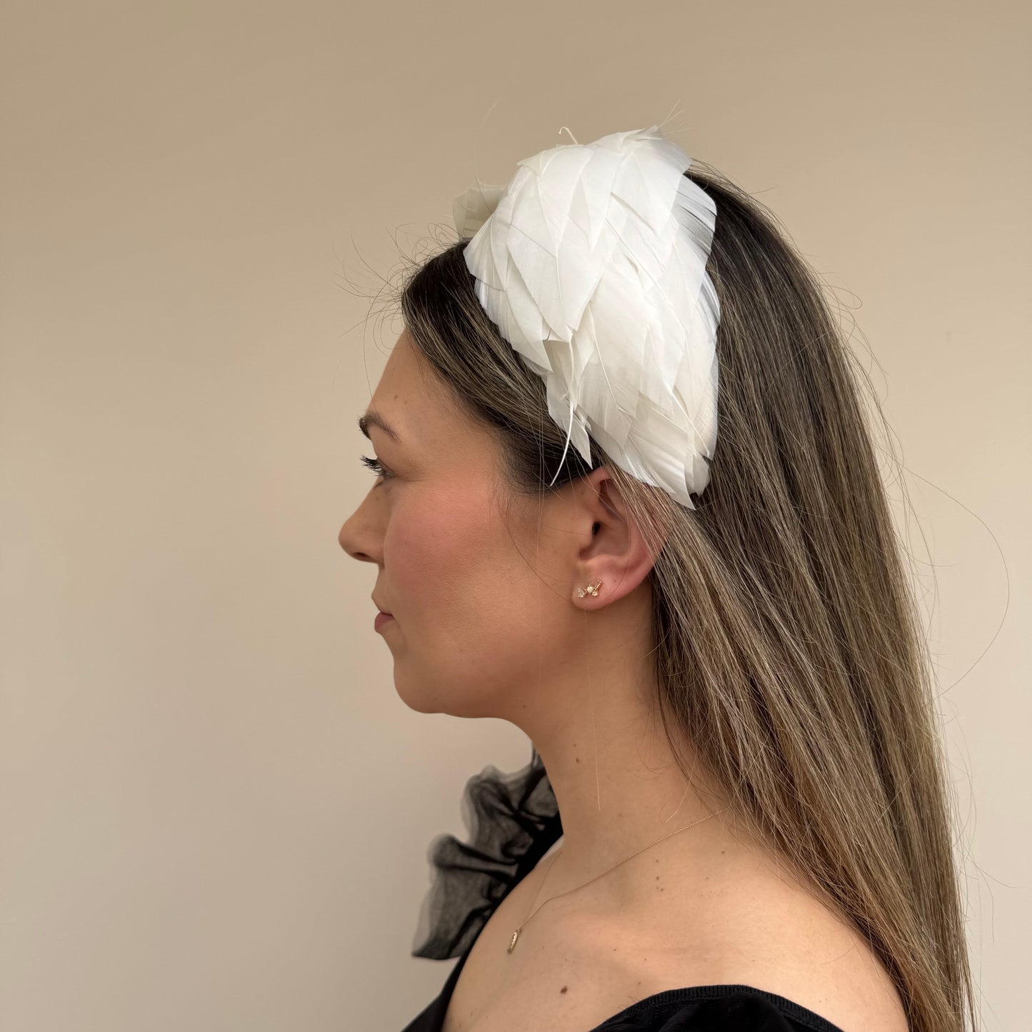J Bees JB26/143 Ivory Feather Headband Fascinator
