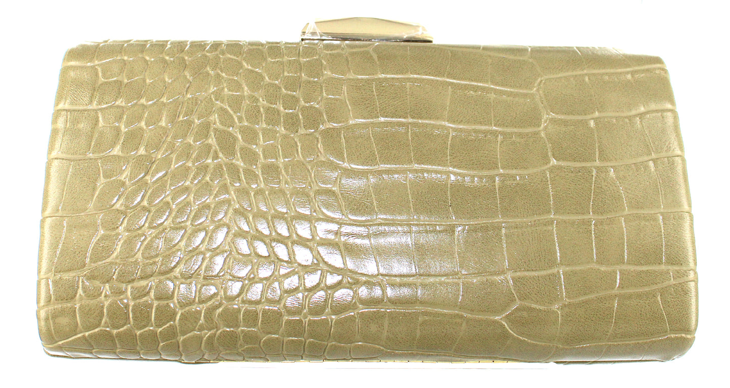 Mac Moc Croc Solid Clutch Bag