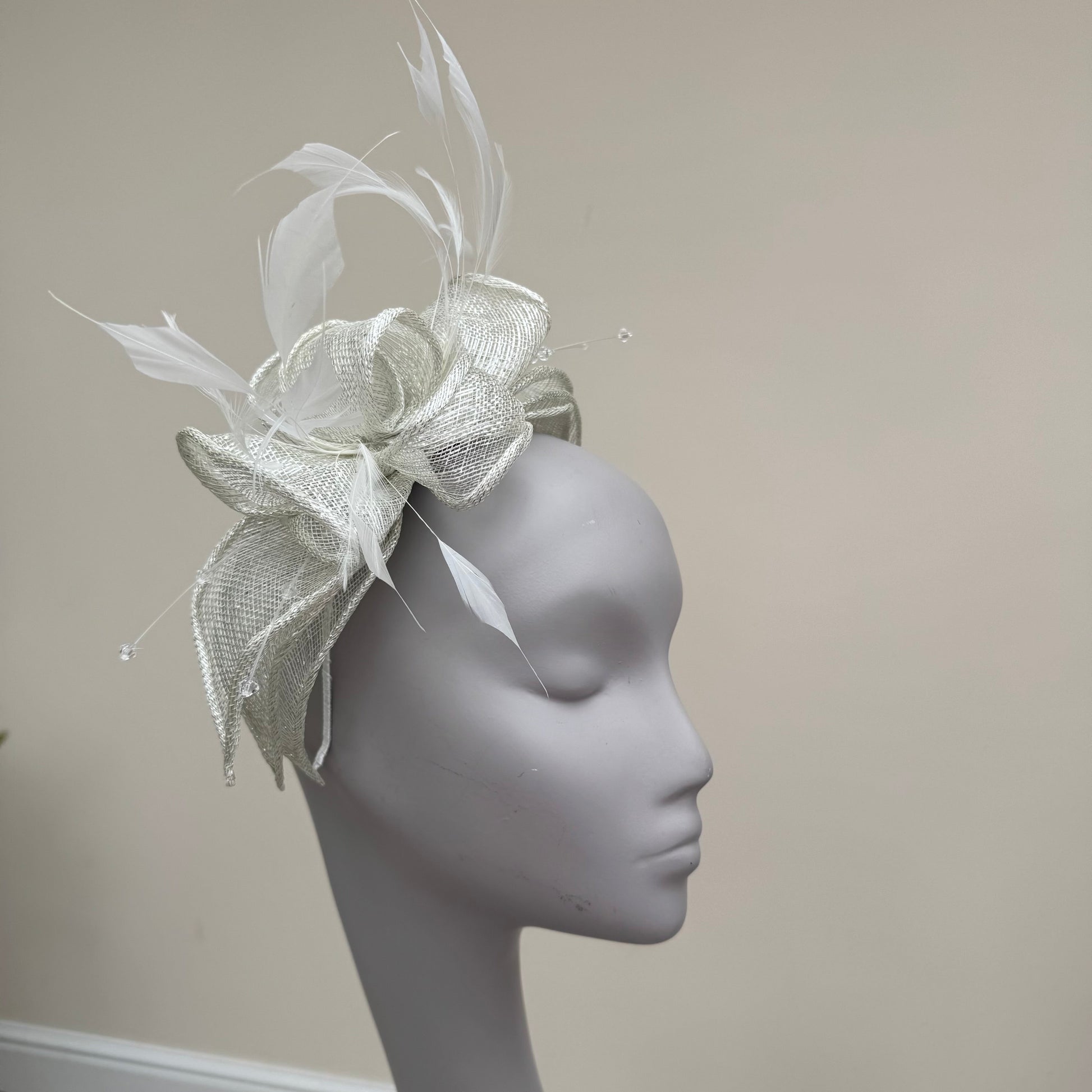 /318 Ivory lurex