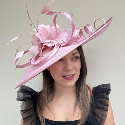 J Bees JB26/1020 Quartz Pink Feather and Ribbon Hatinator
