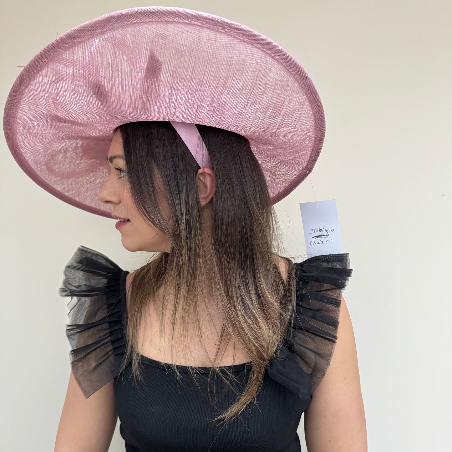 J Bees JB26/1020 Quartz Pink Feather and Ribbon Hatinator