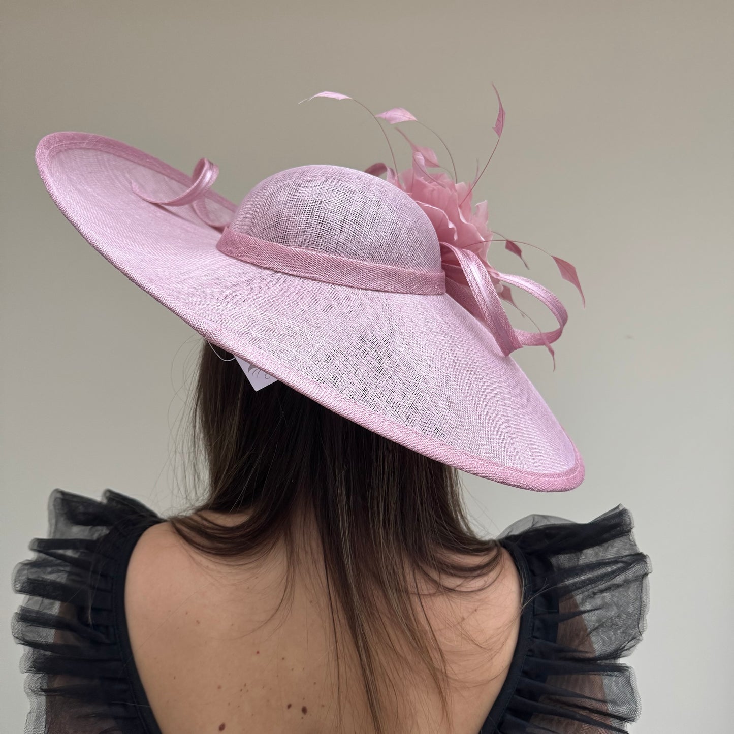 J Bees JB26/1020 Quartz Pink Feather and Ribbon Hatinator