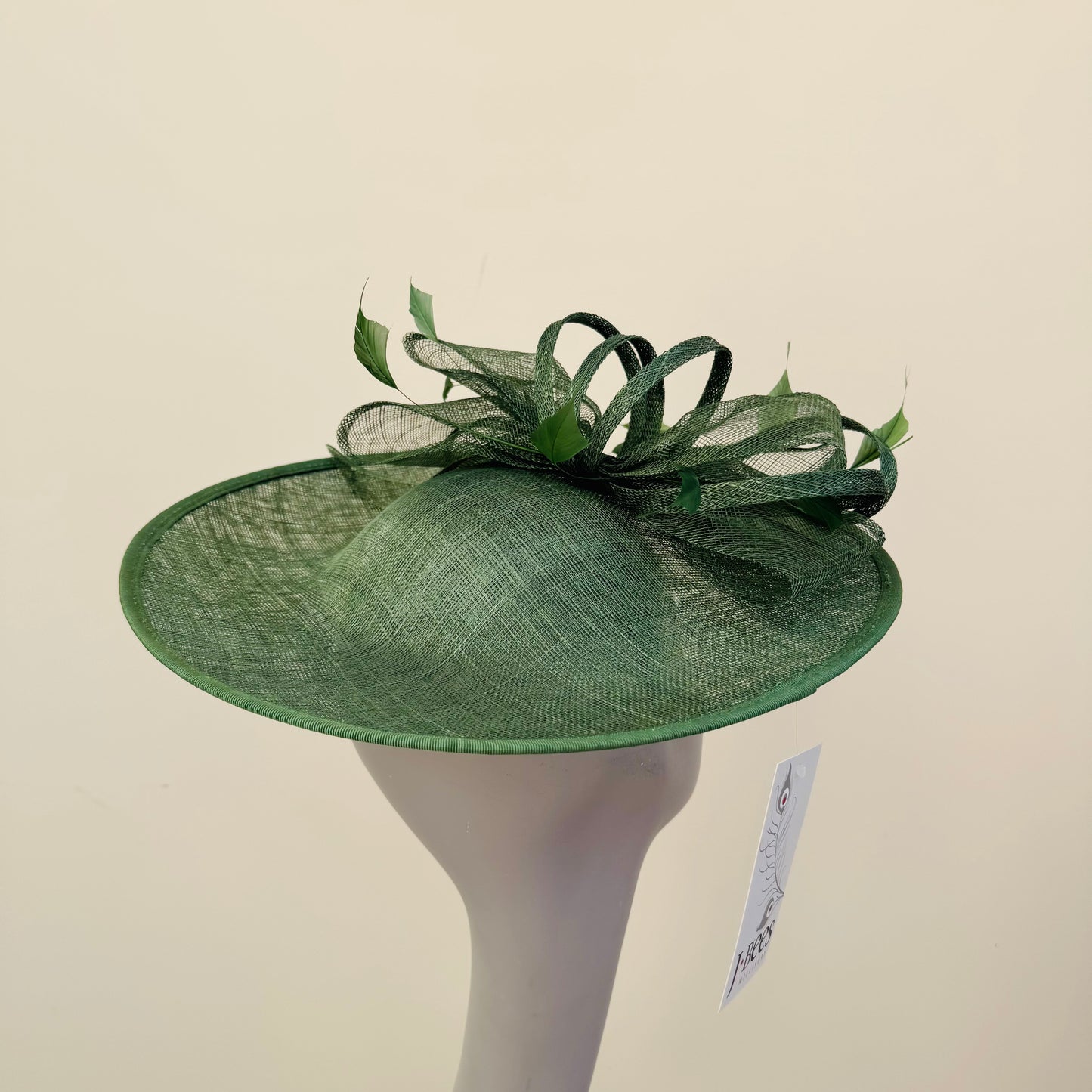 J Bees JB25/83 Sage Green Circular Bow Hatinator Disc