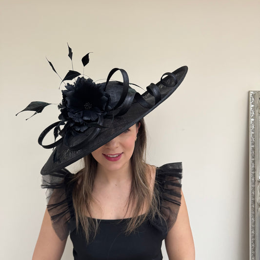 J Bees JB26/1020 Black Feather and Ribbon Hatinator
