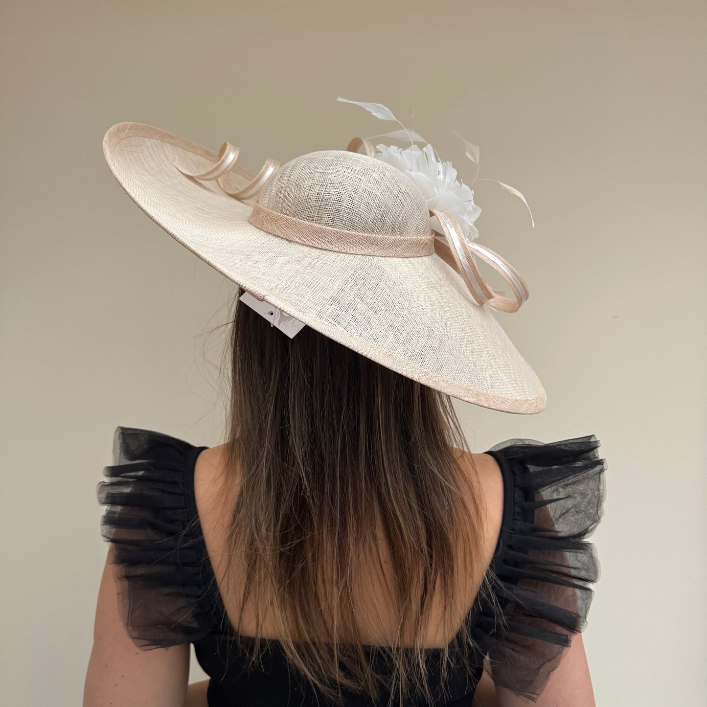 J Bees JB26/1020 Champagne & Ivory Feather and Ribbon Hatinator