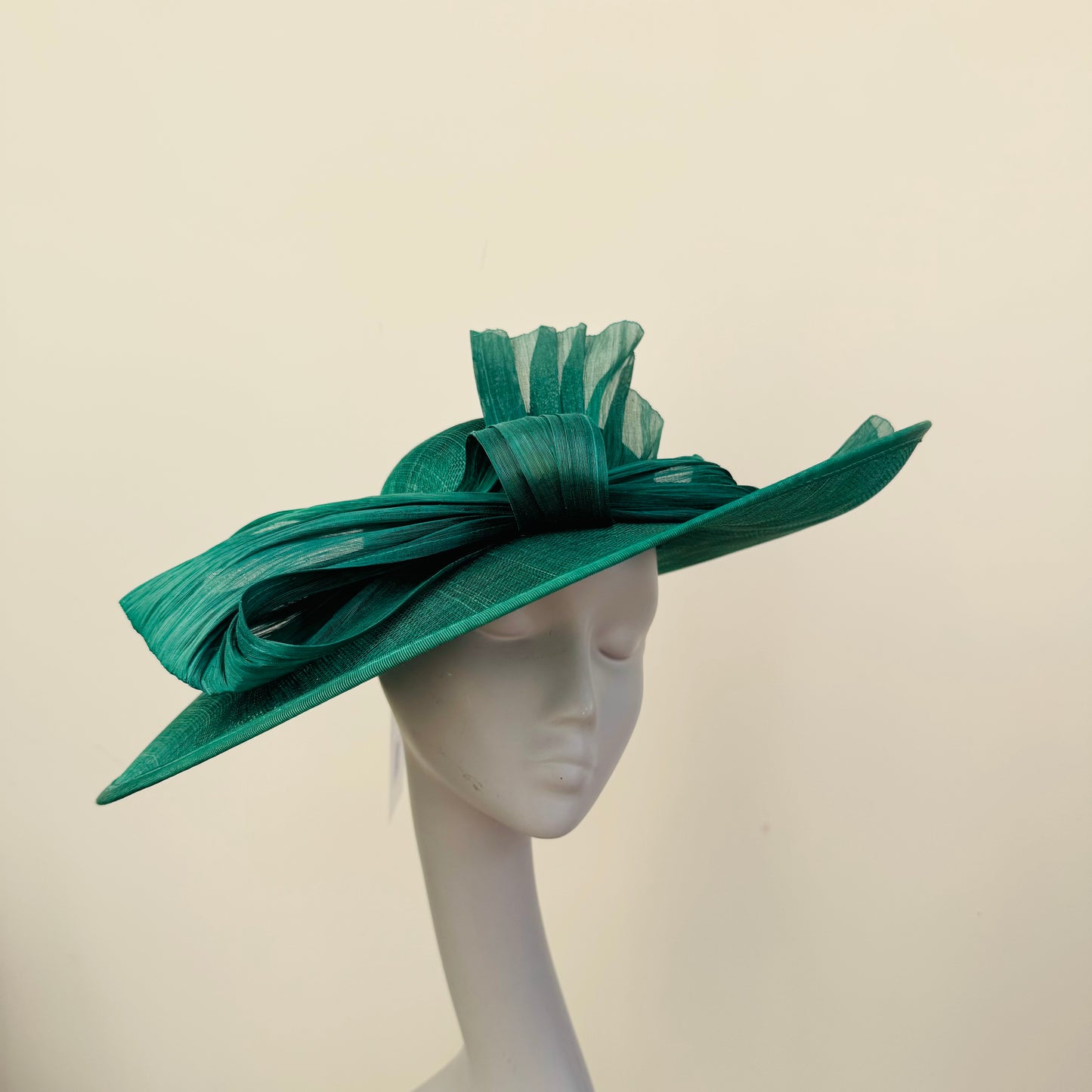 J Bees JB23/280 Emerald Green Large Bow Hatinator