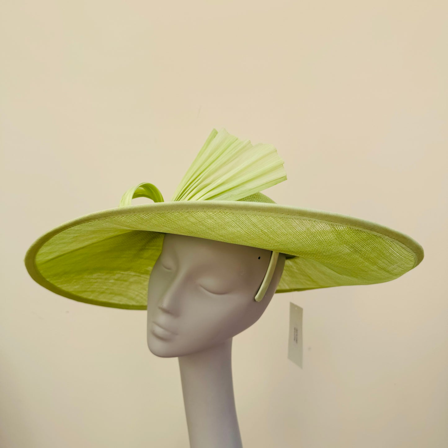 J Bees JB23/280 Willow Green Large Bow Hatinator