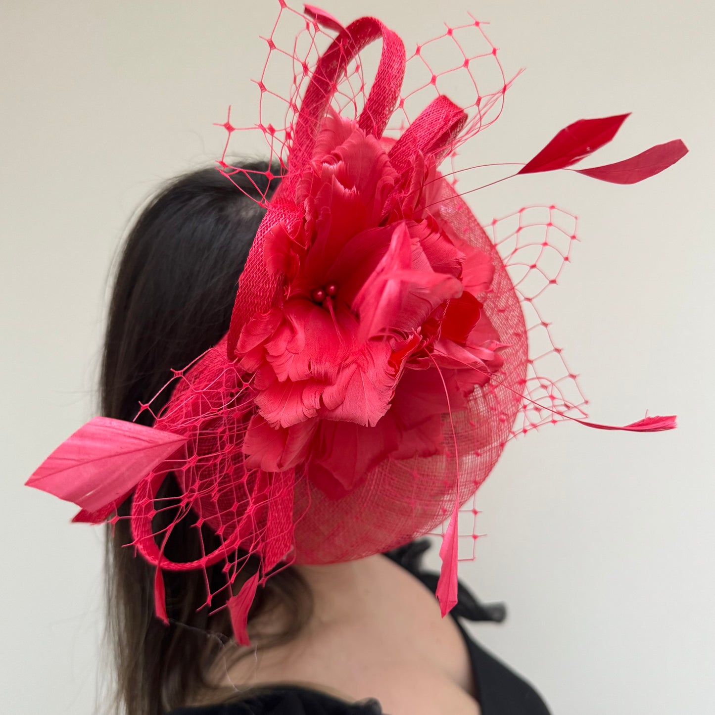 J Bees  JB18/040 Red Fascinator with feathers