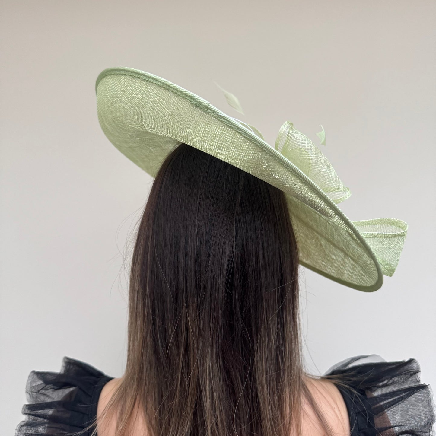J Bees JB18/100 Meadow Green Fascinator Meadow