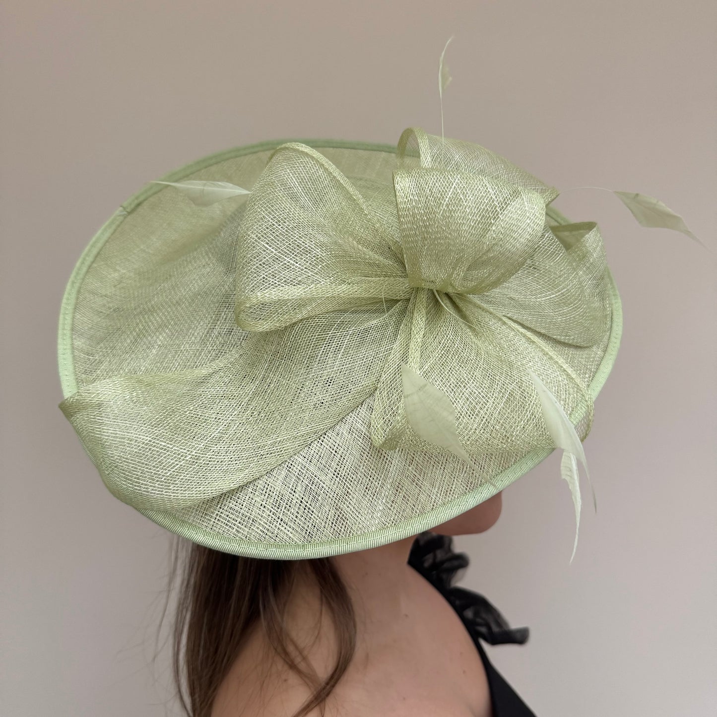 J Bees JB18/100 Meadow Green Fascinator Meadow