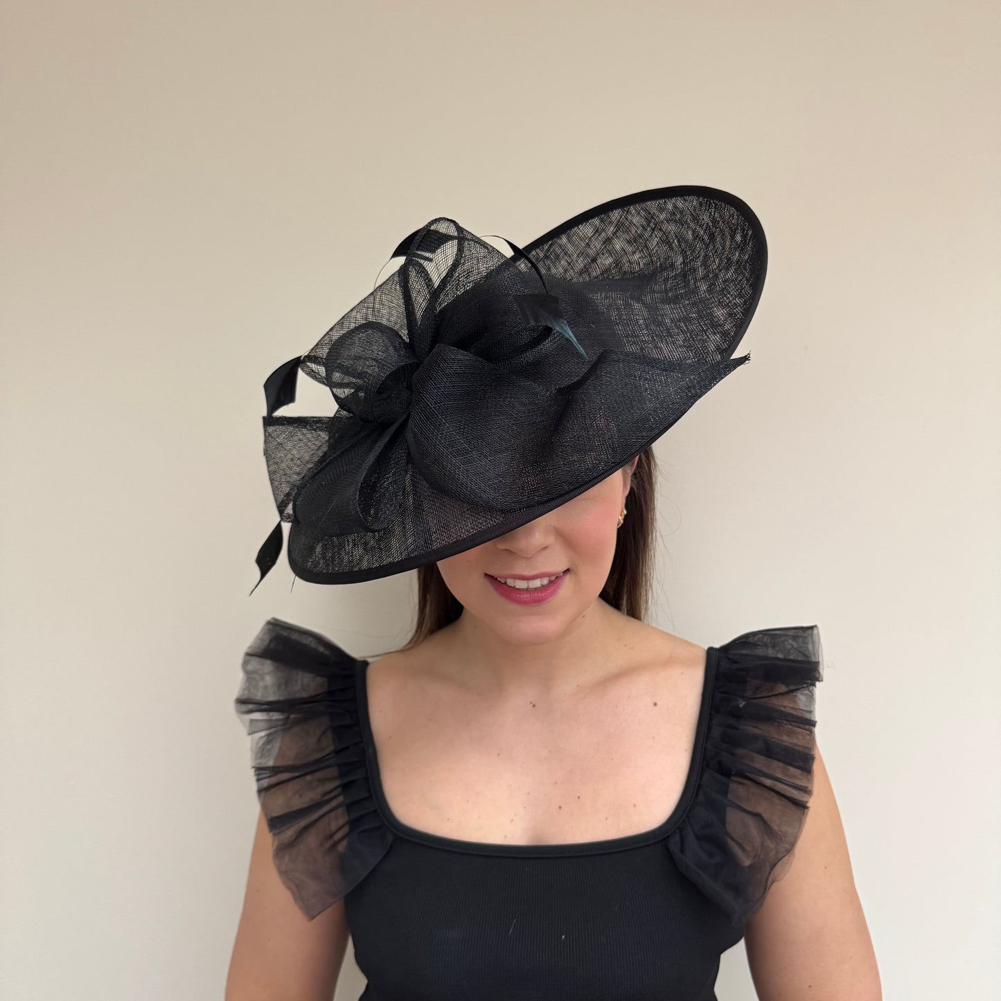 J Bees JB18/100 Hatinator in Black