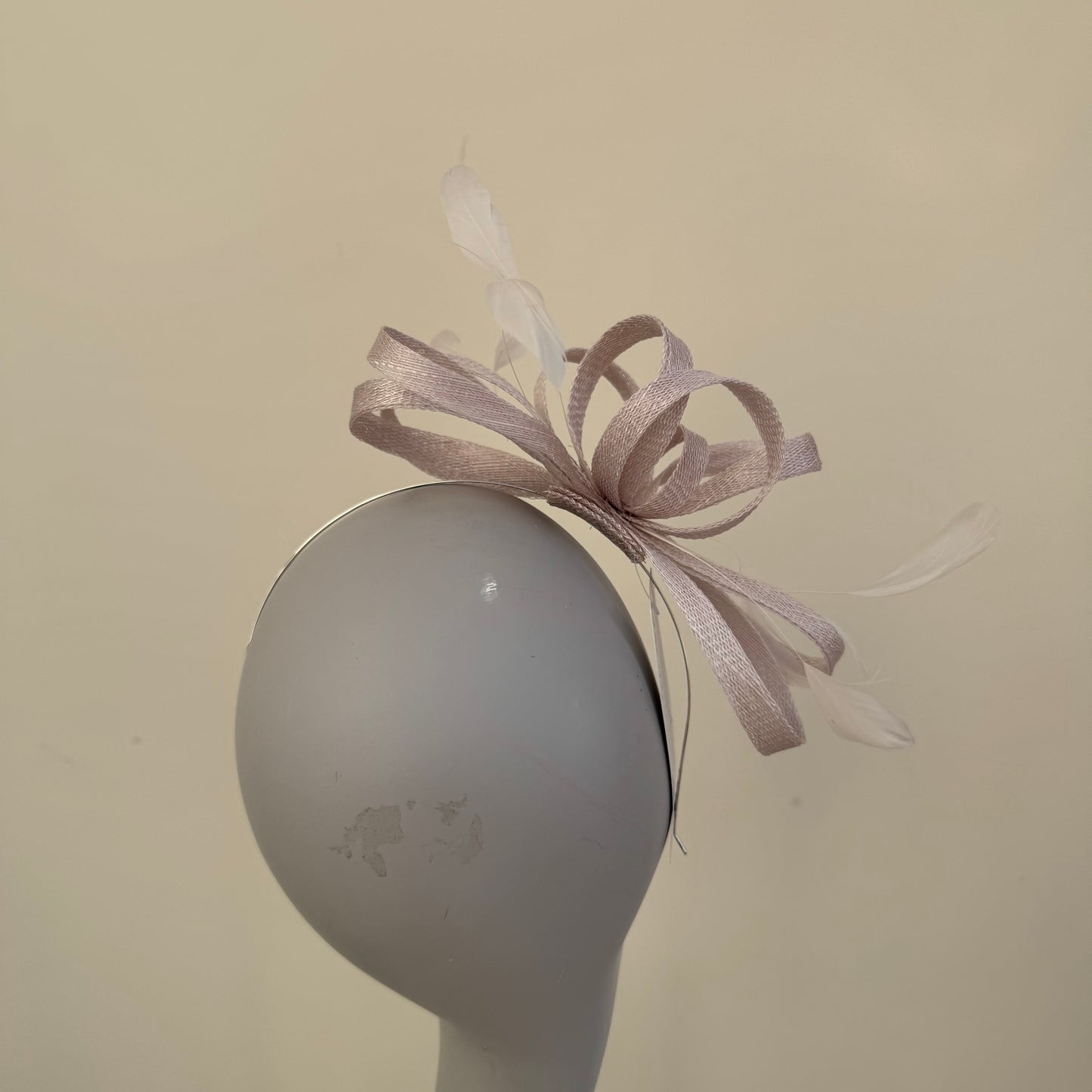 J Bees JB22/238 Lupin Fascinator