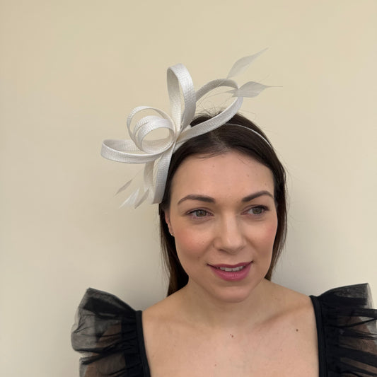 J Bees JB26/150 Off White Fascinator White