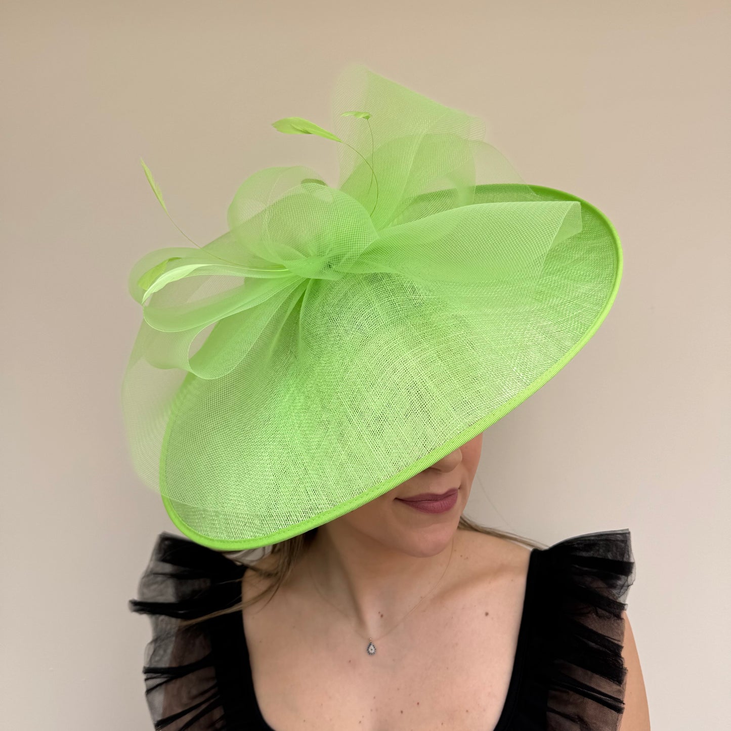 J Bees JB26/139 Meadow Green Hatinator
