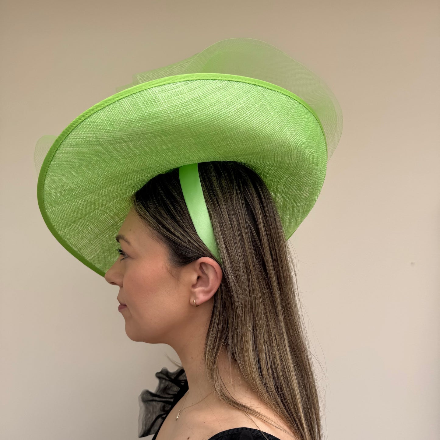 J Bees JB26/139 Meadow Green Hatinator