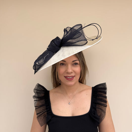 J Bees JB26/132 Ivory & Navy Bow Hatinator
