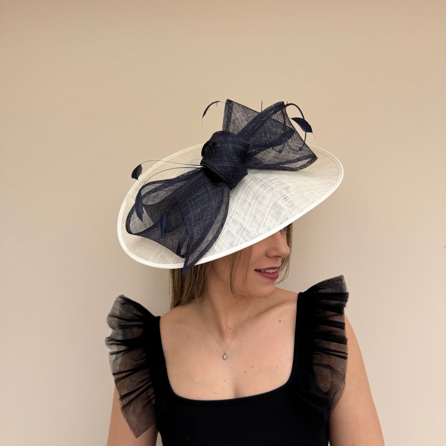 J Bees JB26/132 Ivory & Navy Bow Hatinator
