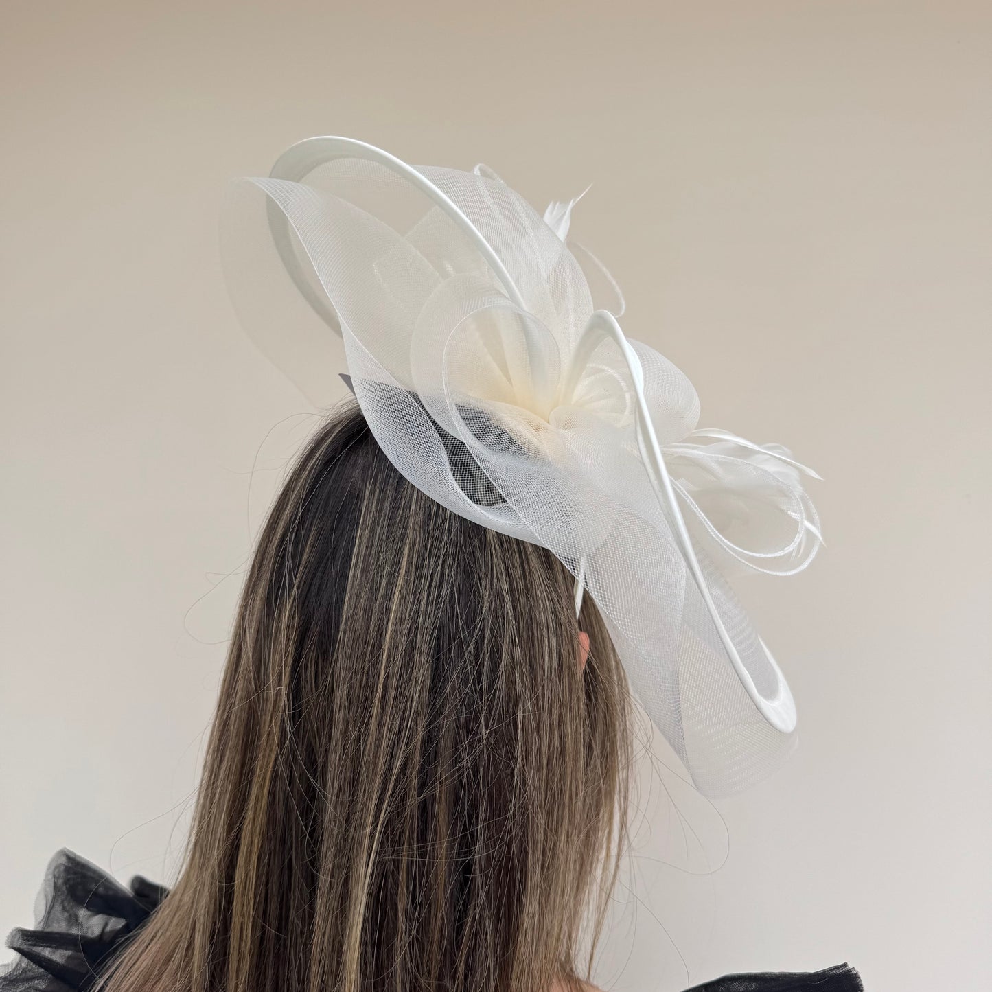 J Bees JB20/594 Ivory Cream Net Fascinator