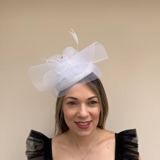 J Bees JB26/110 White Pillbox Fascinator with Net