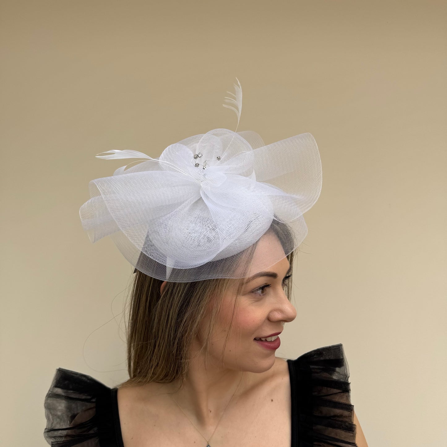 J Bees JB26/110 White Pillbox Fascinator with Net