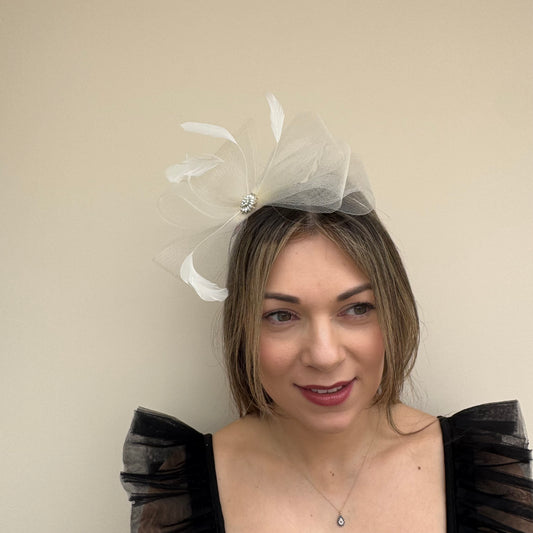 J Bees JB25/69A Ivory Fascinator with sparkle