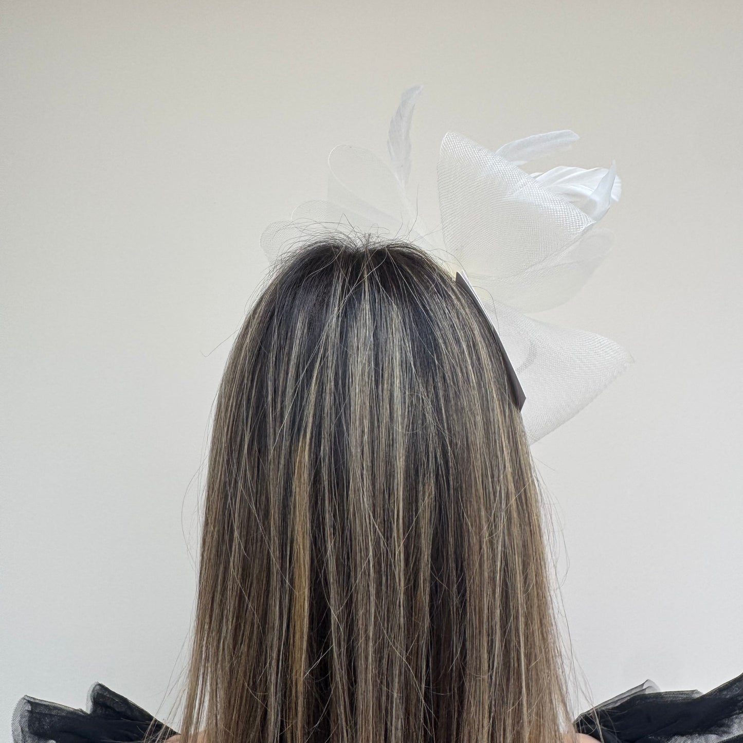 J Bees JB25/69A Ivory Fascinator with sparkle