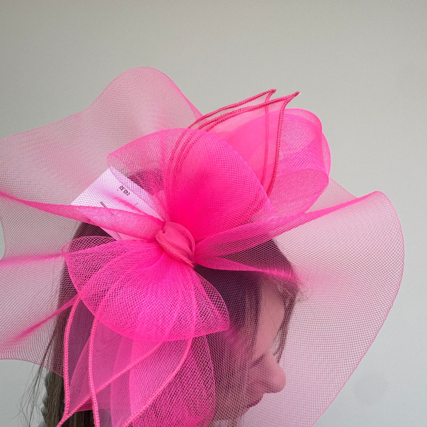 J Bees JB22/72 Hot Pink Net Fascinator