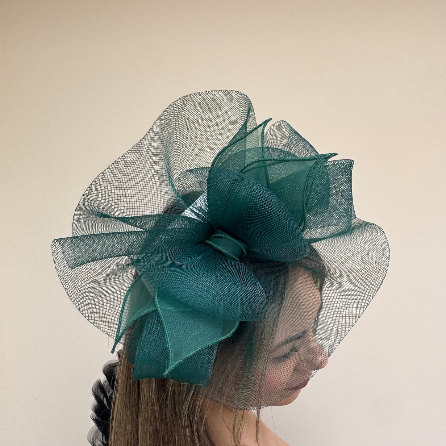 J Bees JB22/72 Forest Green Net Fascinator