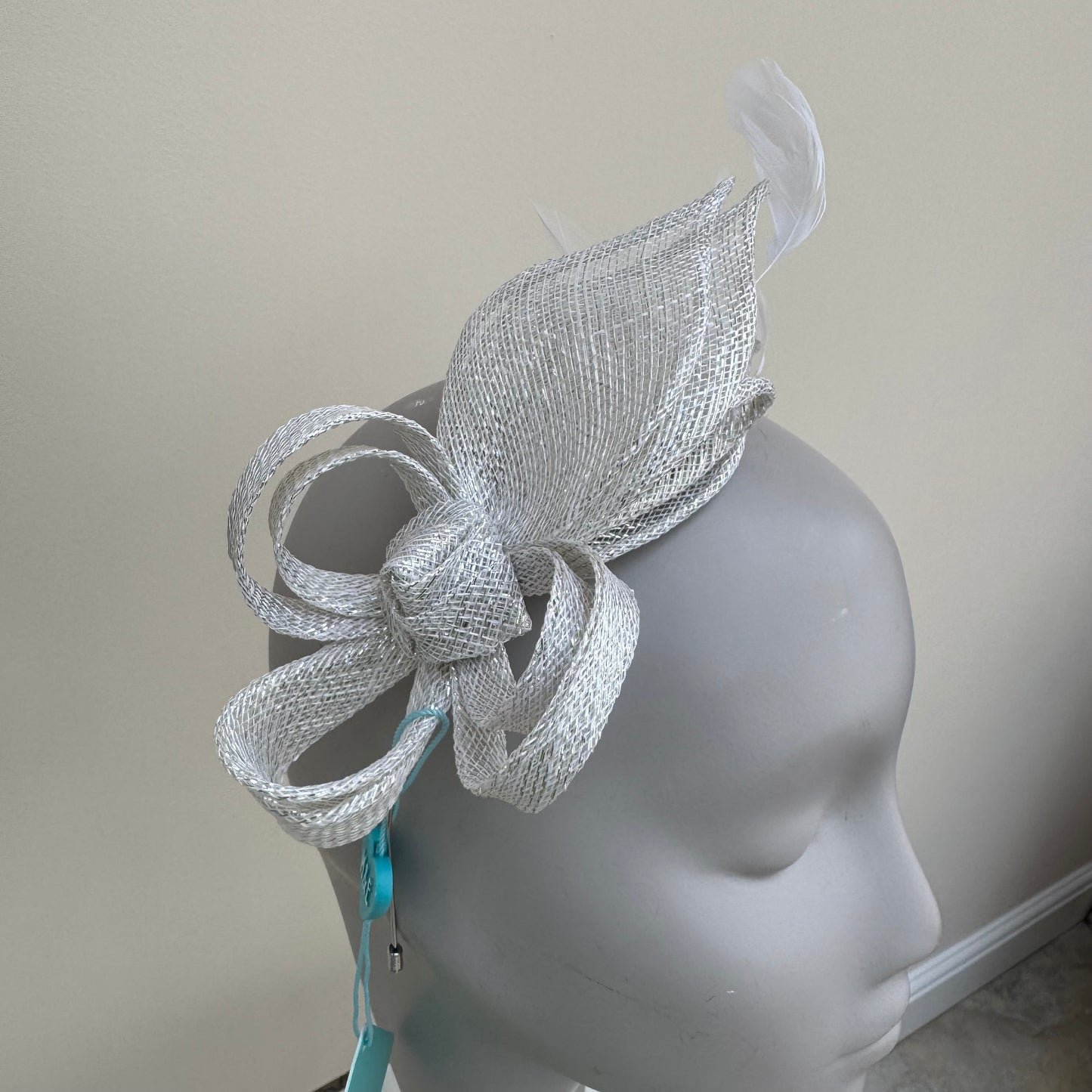 Max and Ellie BF3 Small Fascinator on Headband in White