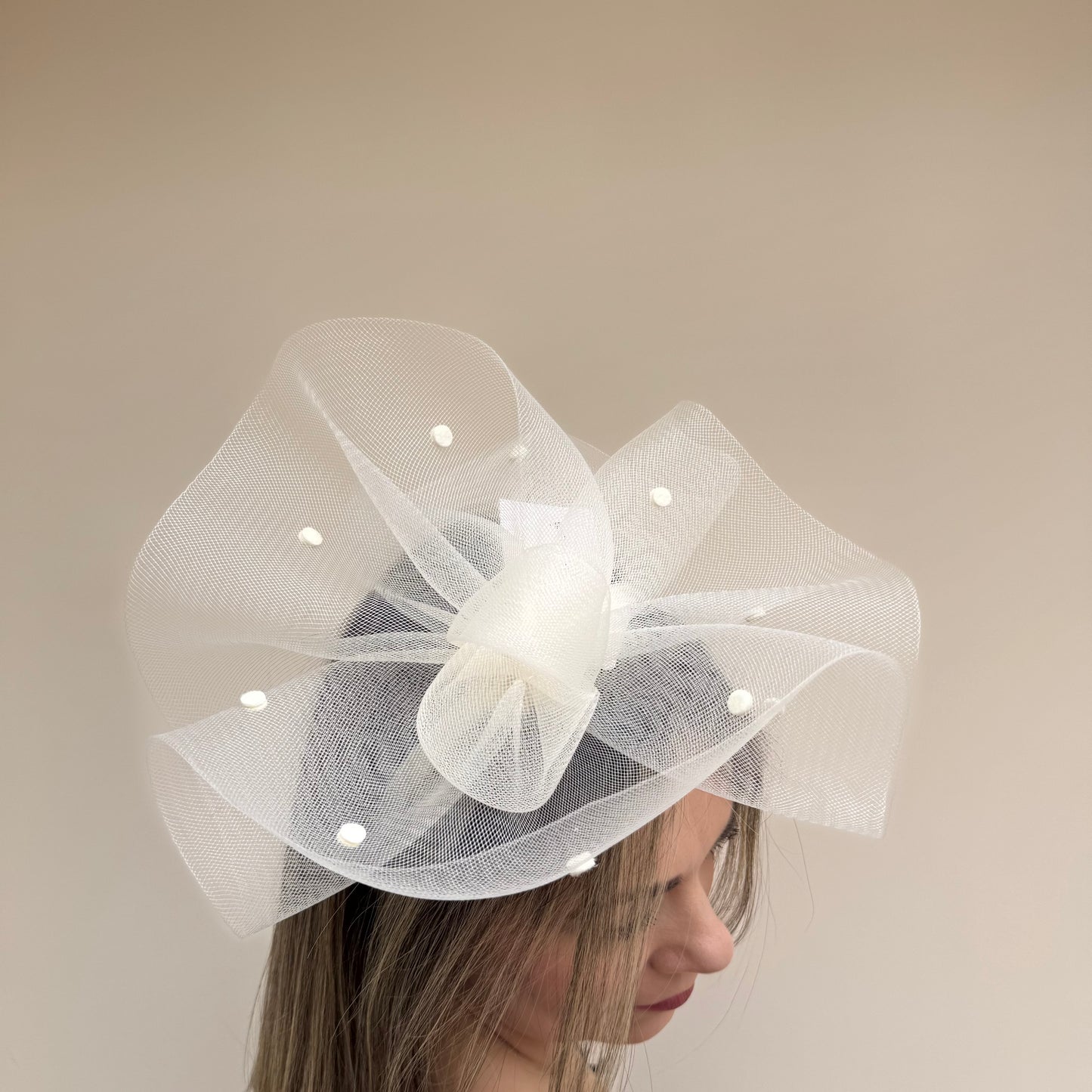J Bees JB26/125 Ivory Net Polka Dot Fascinator