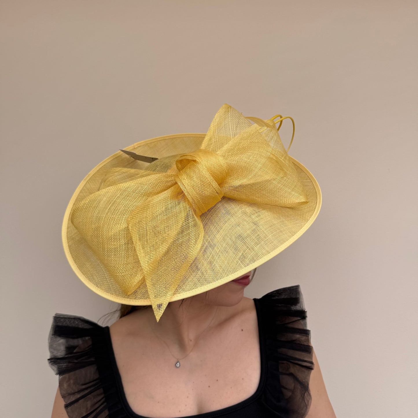 J Bees JB26/132 Lemon Yellow Bow Hatinator
