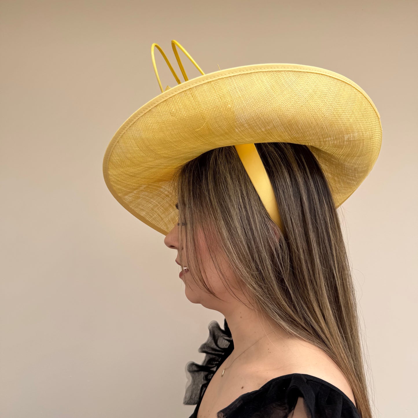 J Bees JB26/132 Lemon Yellow Bow Hatinator