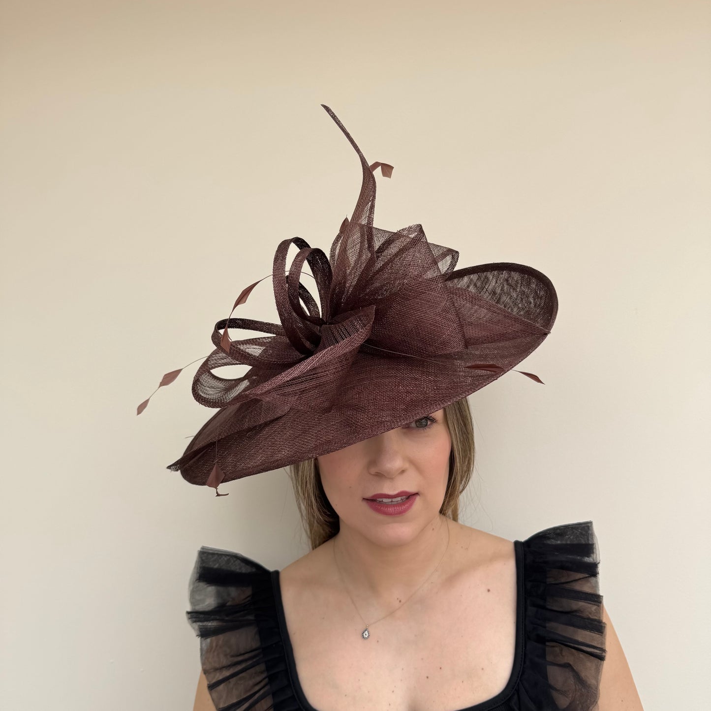J Bees JB25/93 Chocolate Brown Hatinator