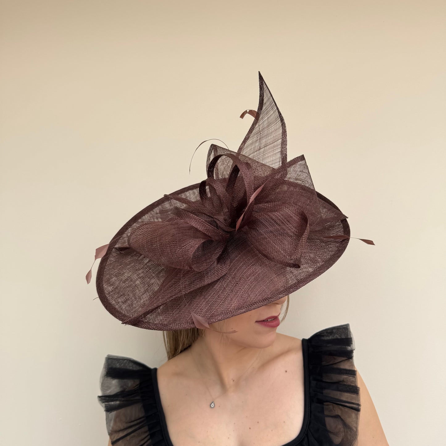 J Bees JB25/93 Chocolate Brown Hatinator