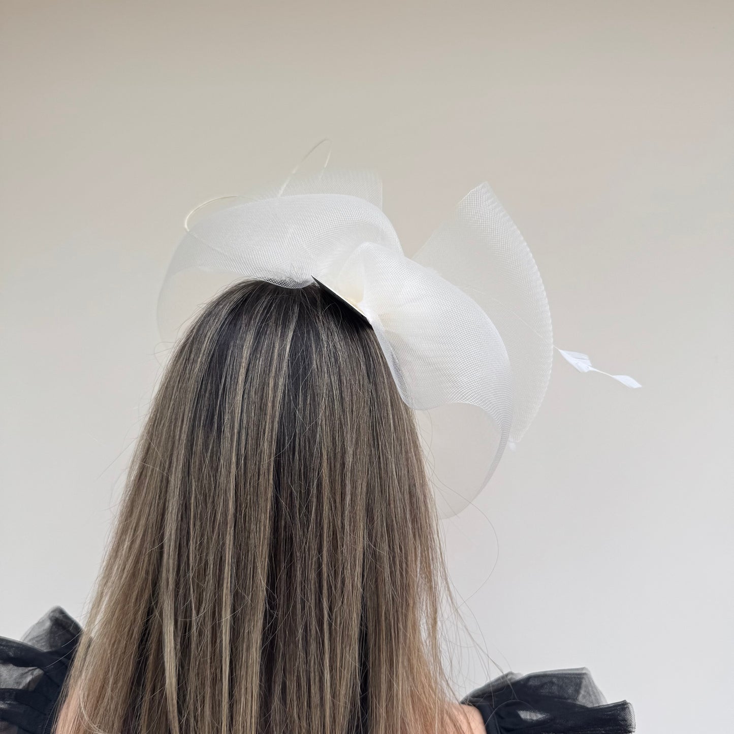 J Bees JB26/114 Ivory Mesh Fascinator
