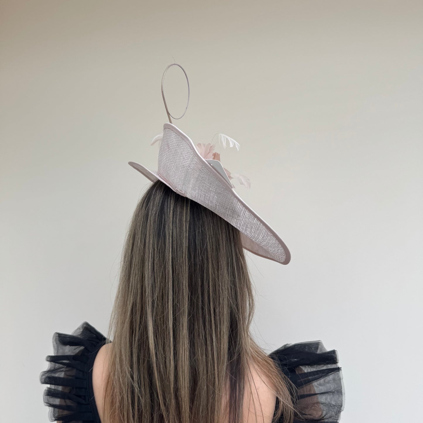 J Bees JB26/120 Oyster and Silver Lurex Hatinator