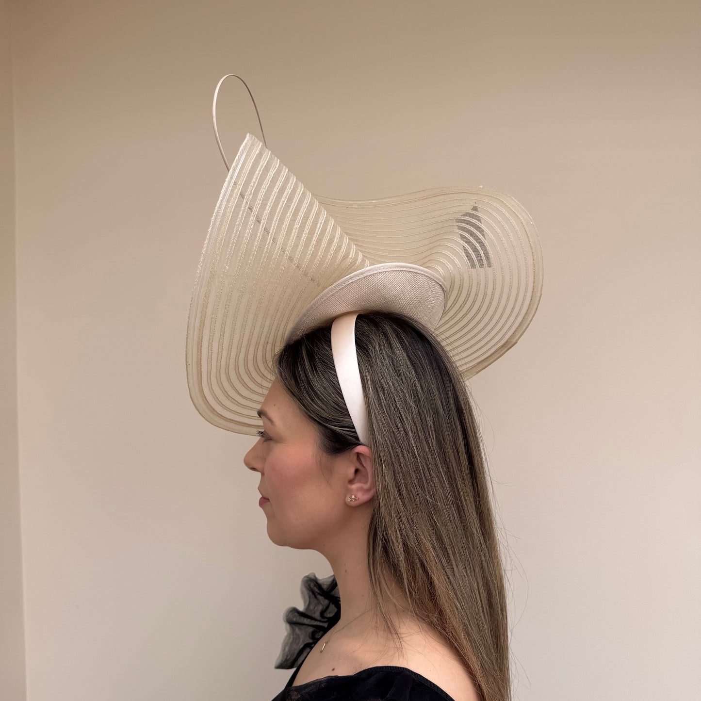 J Bees JB26/149 Champagne Hatinator