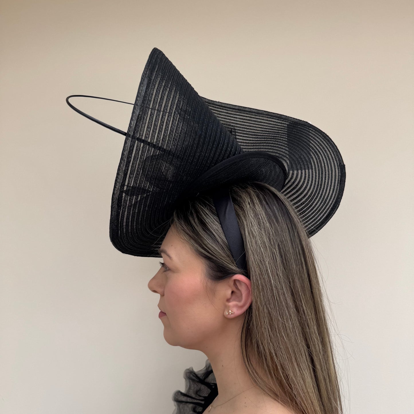 J Bees JB26/149 Black Hatinator
