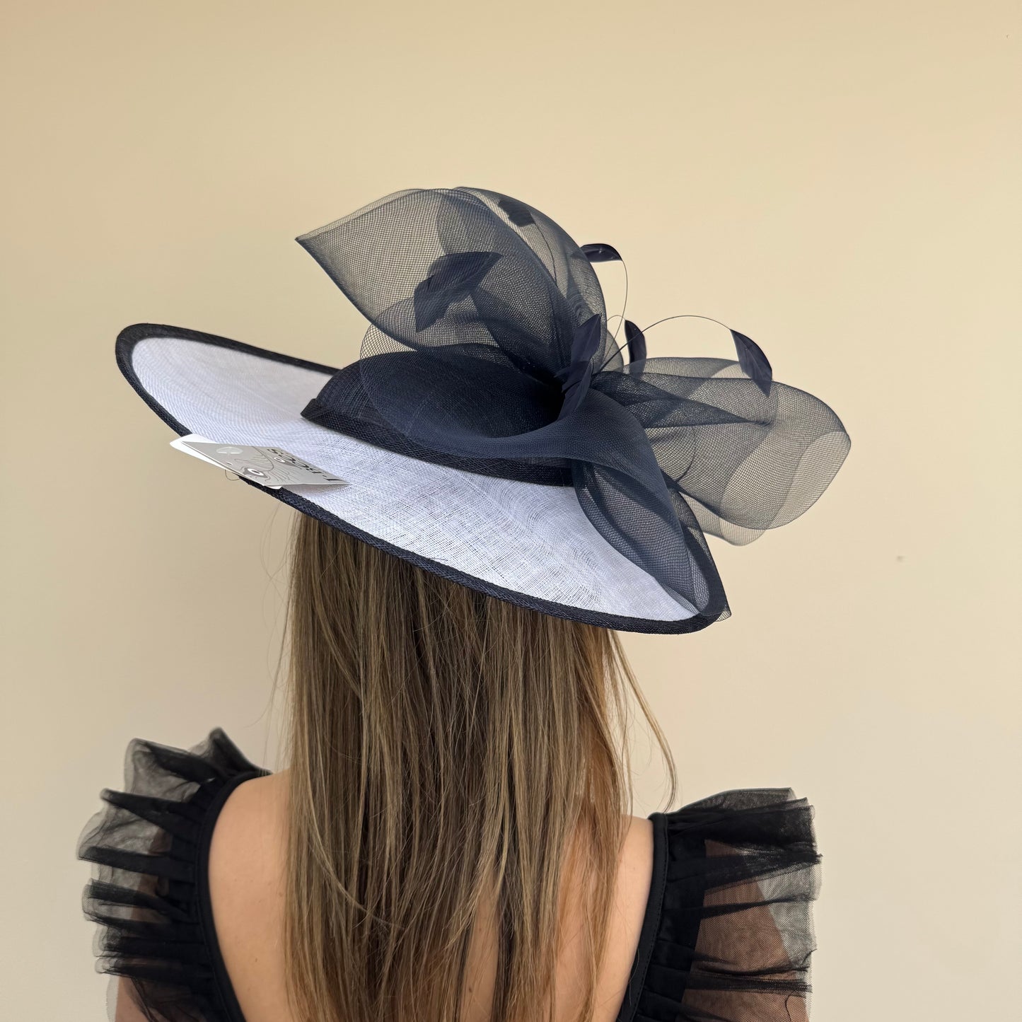 J Bees JB26/128 Small fault in mesh White & Navy blue Hatinator
