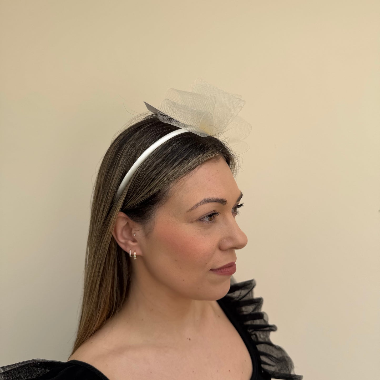 J Bees JB26/113 Ivory Fascinator with Sparkle