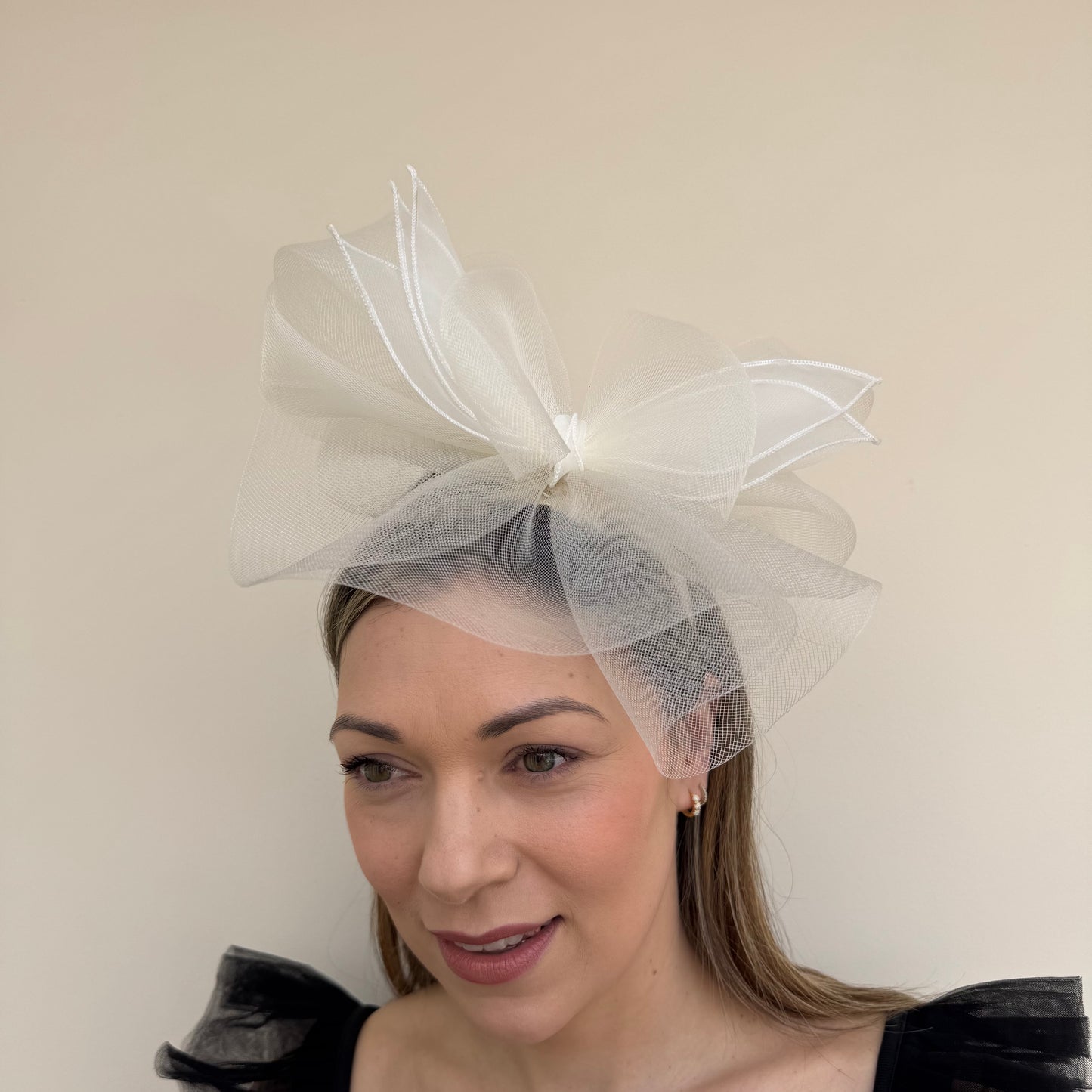 J Bees JB25/72 Dove Cream Mesh Fascinator