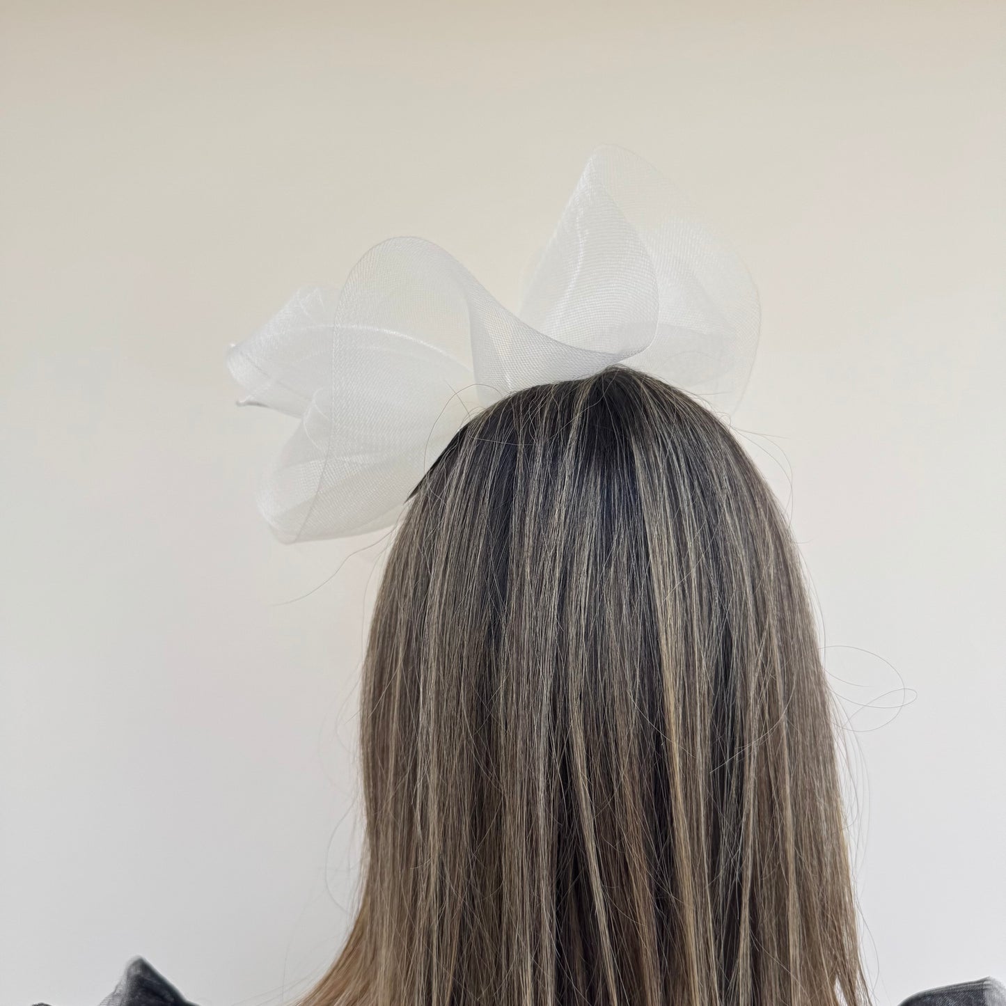 J Bees JB25/72 Dove Cream Mesh Fascinator
