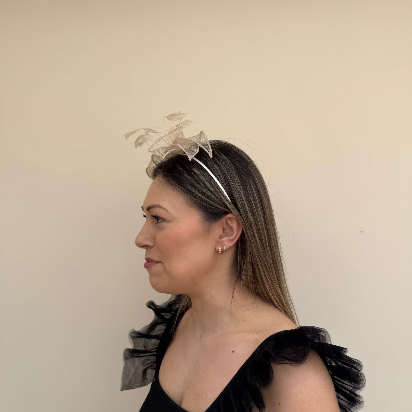 J Bees JB23/318 Linen Beige Fascinator